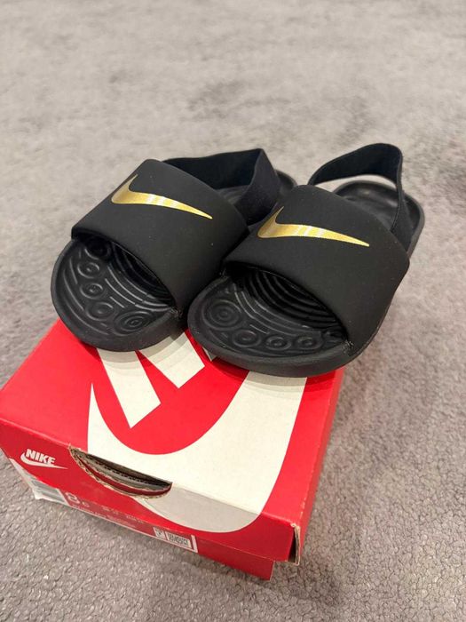 Sandale/papuci Nike de vară