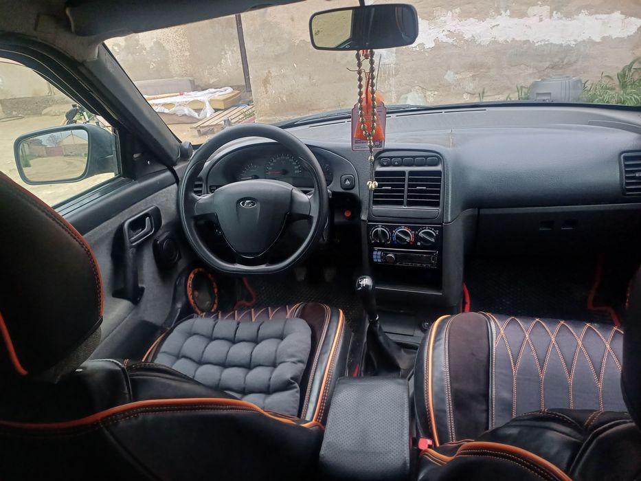 Машина сатылады. Лада-2110