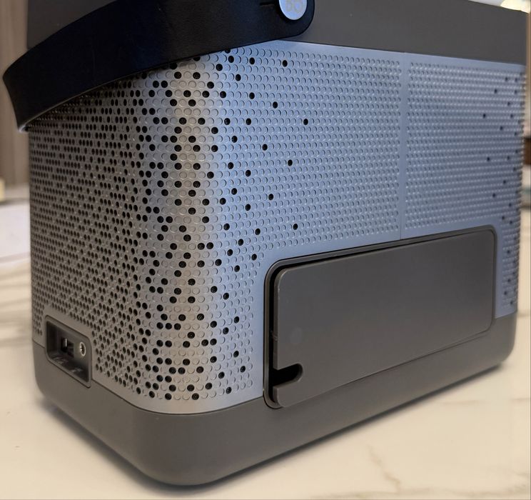 Boxa Bang & Olufsen Beolit 12