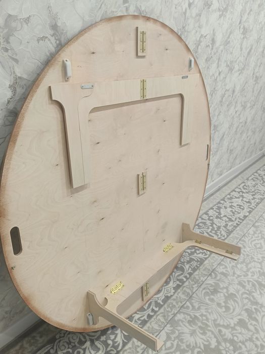 Жиналмалы дөңгелек столдар