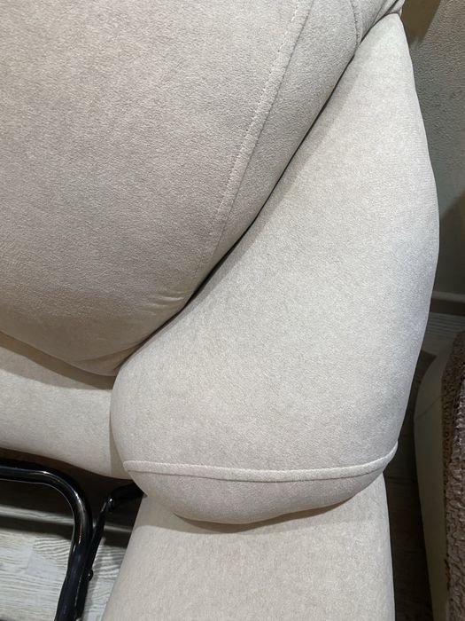 Продам диваны 3+2+1 россия