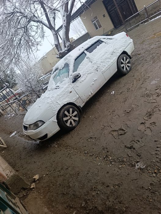 Nexia 2 sotiladi narxini kelishimiz