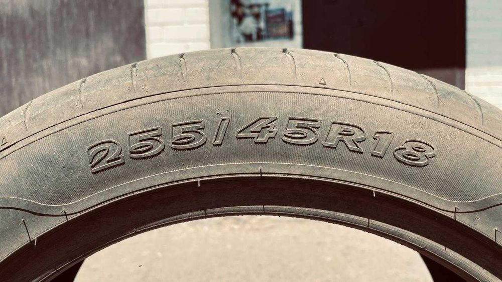 Летние шины 255/45R18- 4 шт