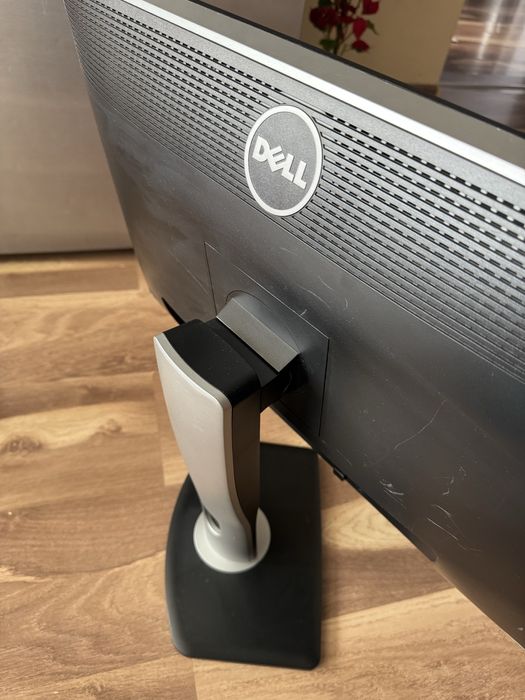 Monitor DELL  profesional  , usb, hdmi,