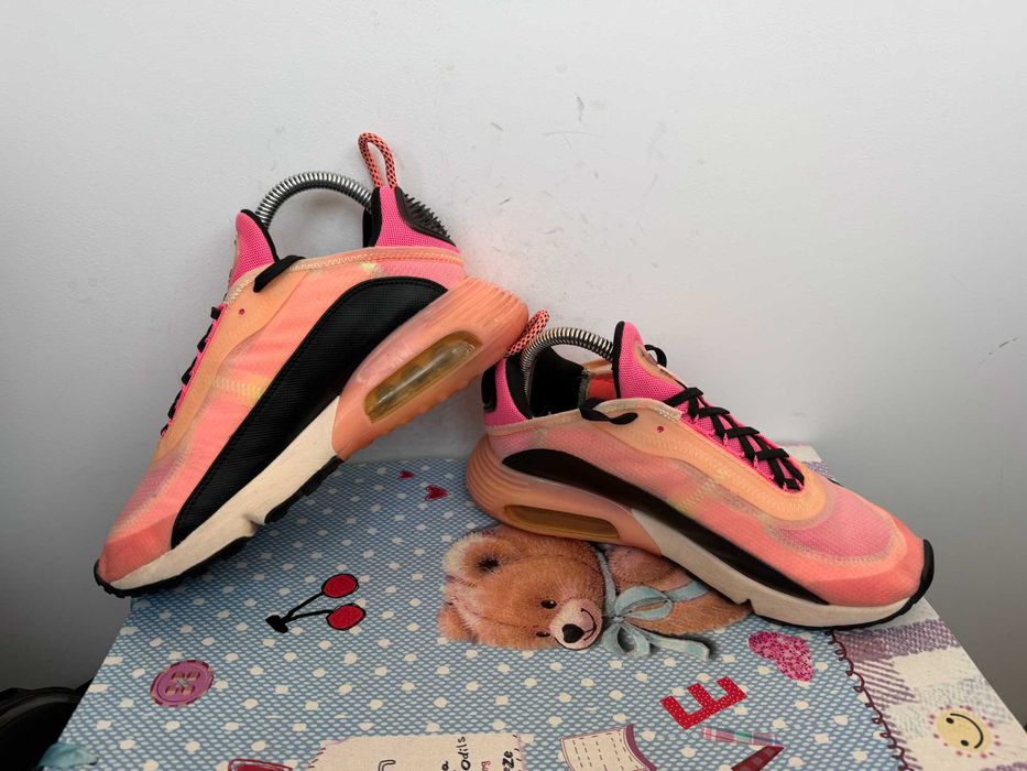 Nike Air Max 2090''оригинални маратонки 37.5 номер