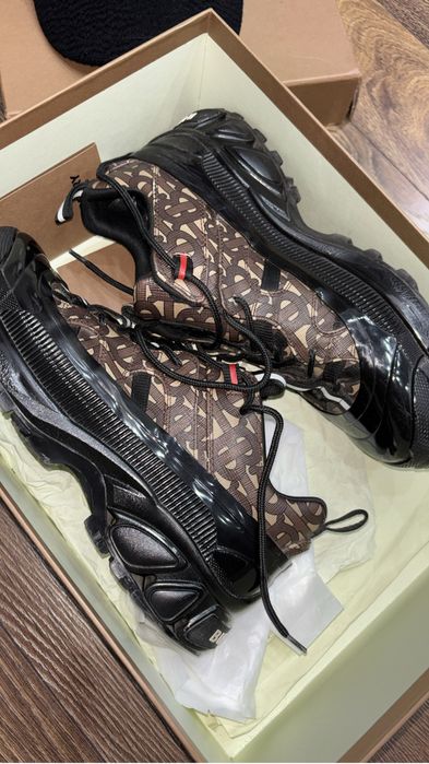 Burberry оригинал