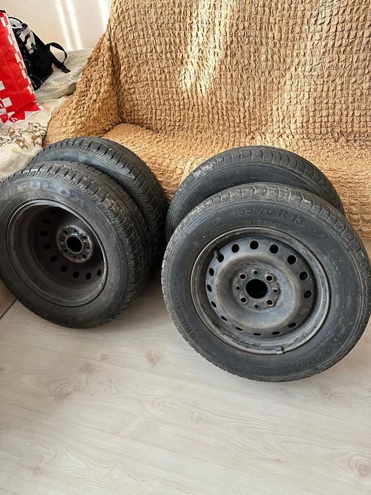 Гуми лятни с джанти