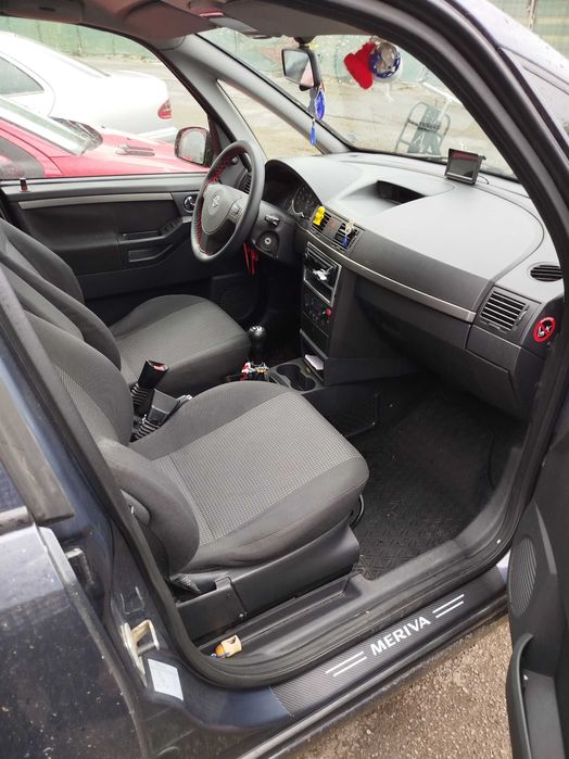 Opel Meriva 1.3CDT ВАН  ВЕРИГА  Фейст лифт много икономичен