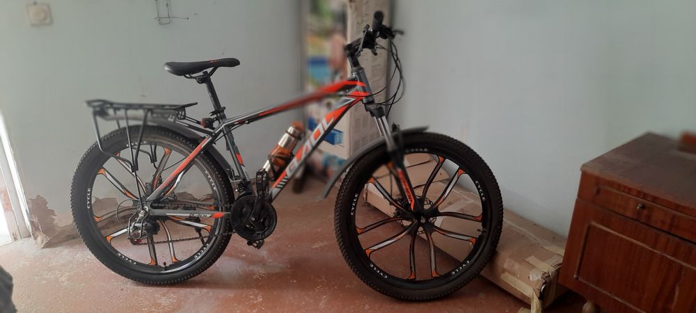 Велосипед  абсолютно новый