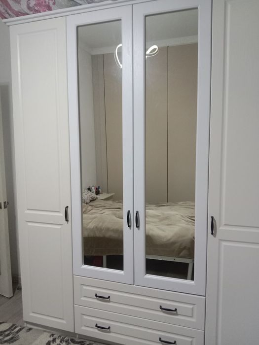 Продается шкаф 4 -х дверный