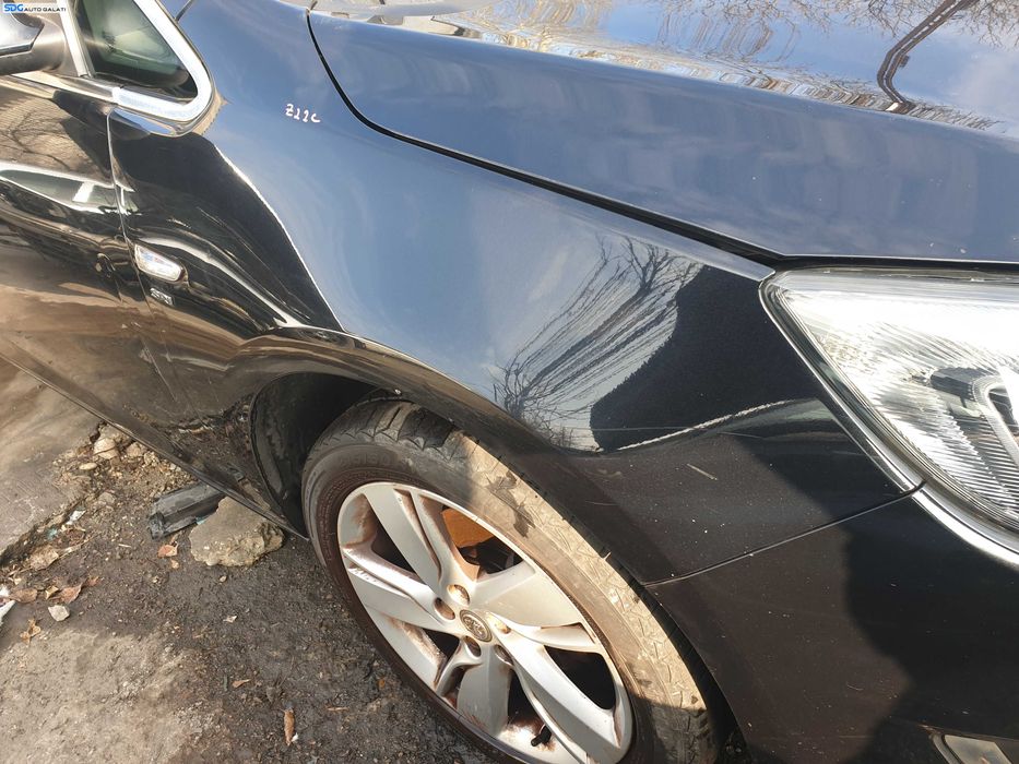 Aripa Dreapta Fata Opel Astra J 2009 - 2016 Culoare Z22C [K3373]