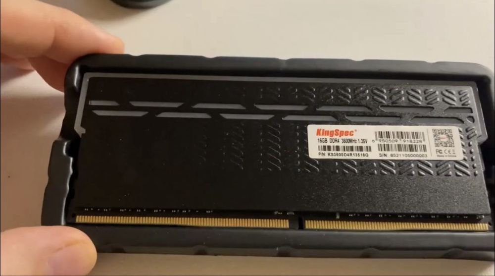 Продам Оперативку ddr4 32gb
