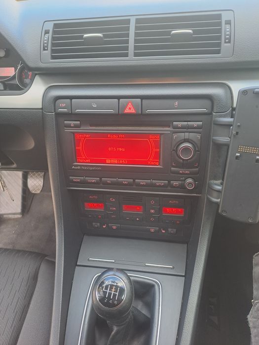 Audi a4 b7 2.0 140cp 2008