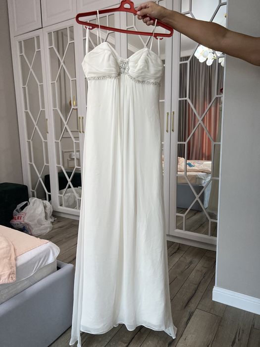 Вечернее, свадебное платье