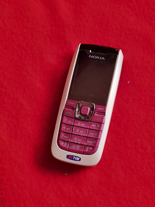 Telefon Nokia cu butoane.  Menționez că  nu incarca,