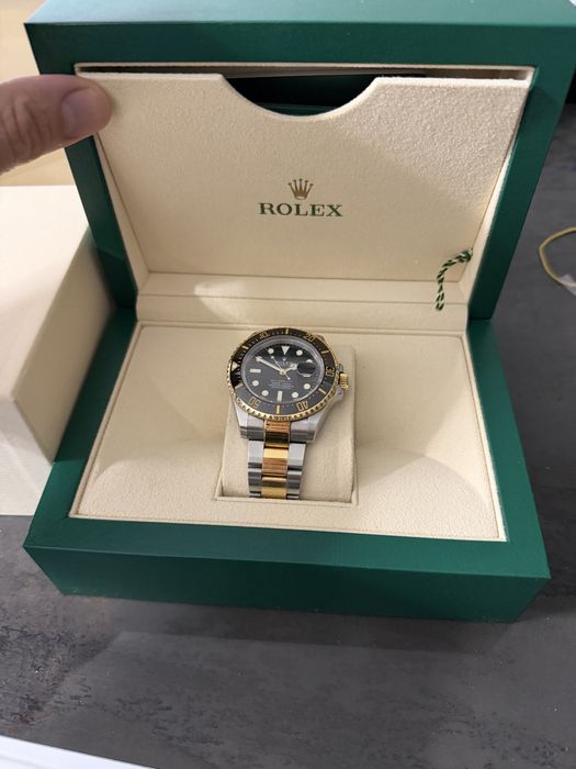 Rolex Sea-Dweller oyster yellow gold 43mm