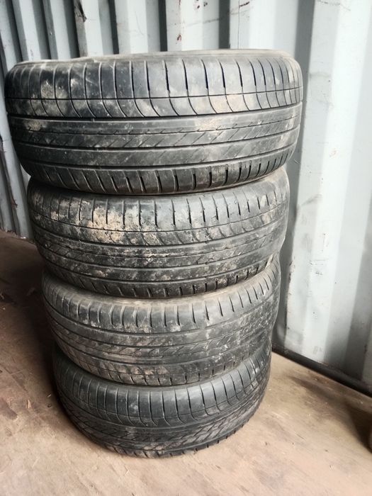 Продам резину б/у255/55р18