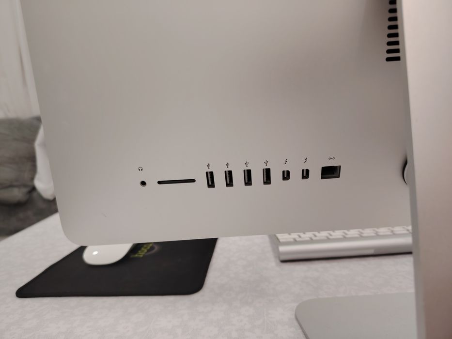 Моноблок iMac Apple