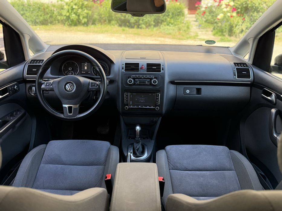 Volkswagen Touran * 7 Locuri * DSG * HighLine * Navi * EURO 5 ‼️