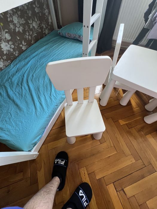 Vand scaune, masa si pat supraetajat copii
