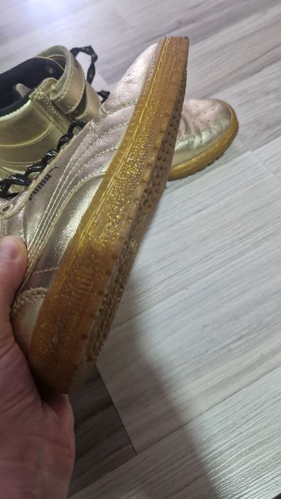 Ghete puma superbe aurii