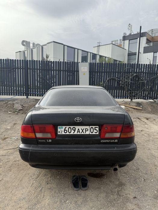 Живая Тайота карина Е 1996