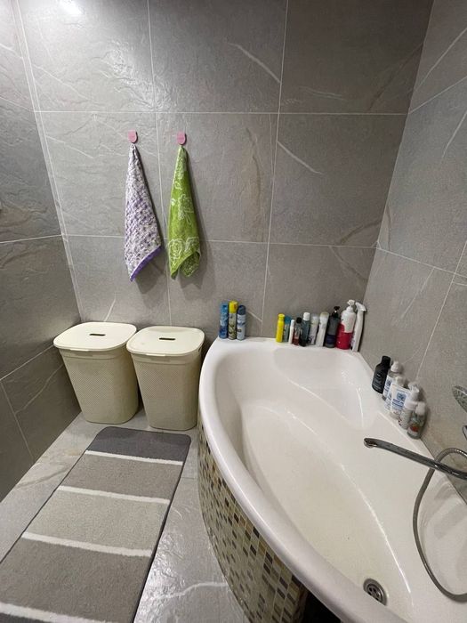 3 xonali uy sotiladi