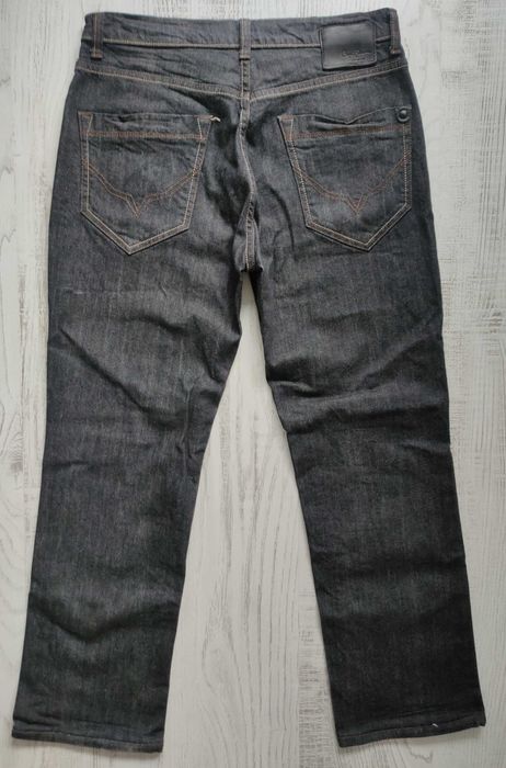 Дънки- Levis, Lee, Tom Tailor, Pepe Jeans, Replay