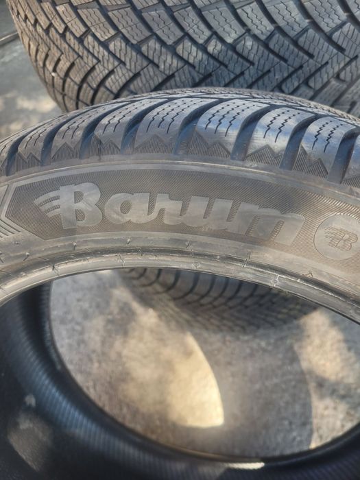 Зимни гуми 245 40 18 Barum