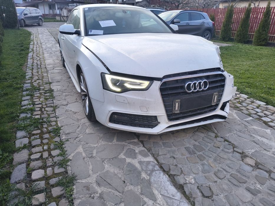 Audi A5  avariat