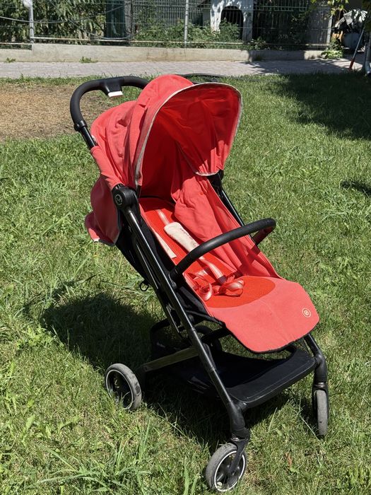 Cărucior sport compact și ultra-ușor – Cybex Beezy Hibiscus Red