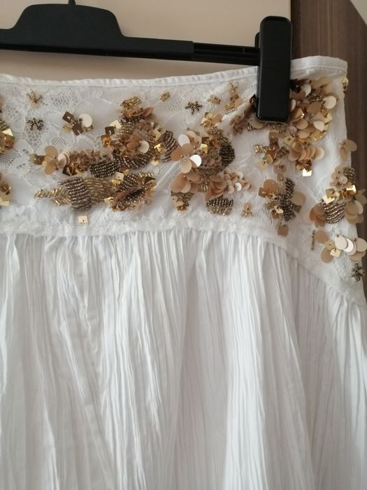 Fusta bijuterie Zara