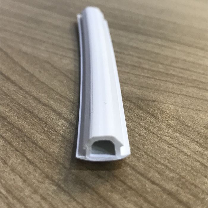 Вставка для натяжных потолков