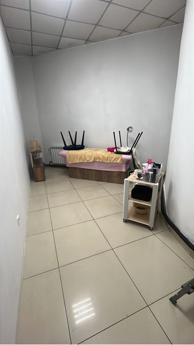 Аренда маниюра Цум Викар, мастерам ресниц и маникюра