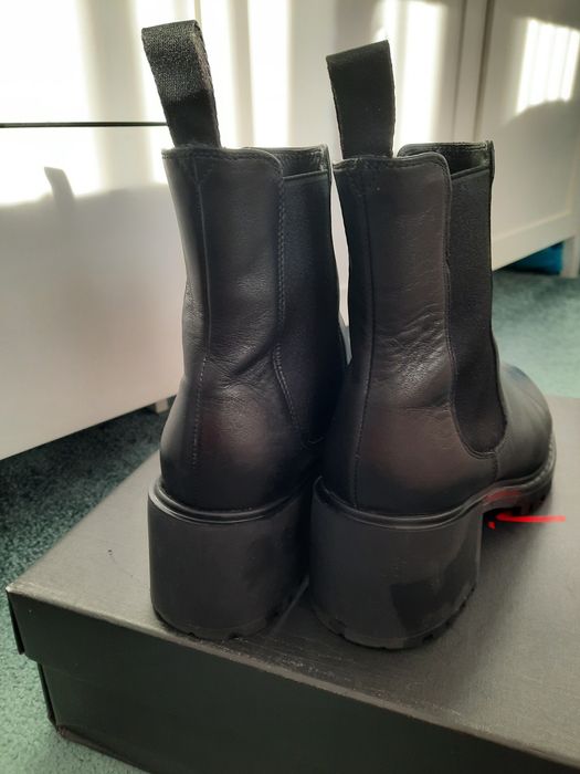 Ghete piele Anna Cori