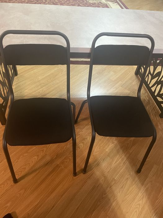 Продам два стула в офис