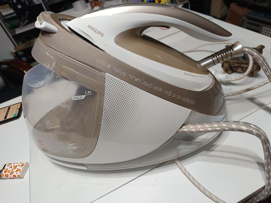 Statie calcat Philips perfect care elite silence