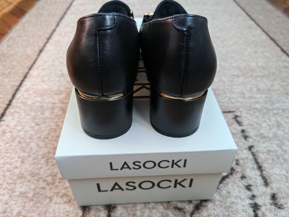 Дамски обувки Lasocki