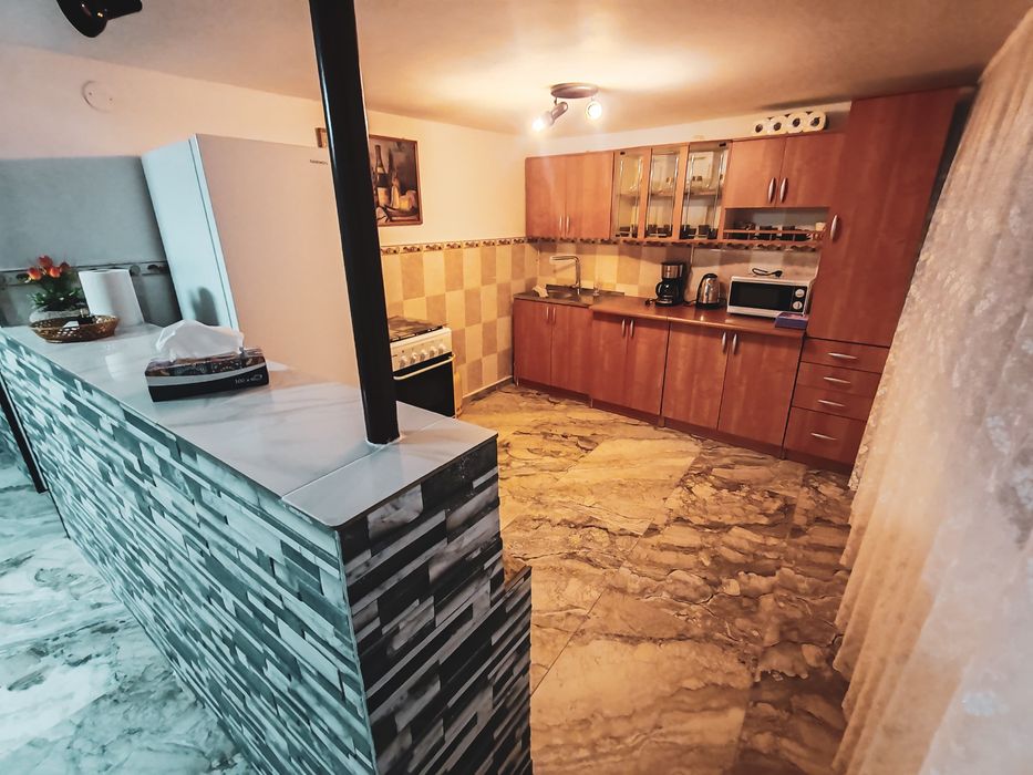 Închiriez cabana 3 insule