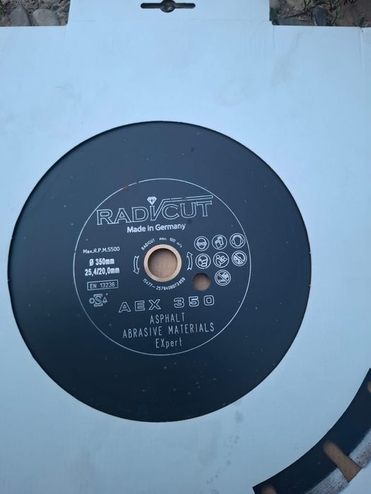 Panza disc de tăiat beton ,asfalt