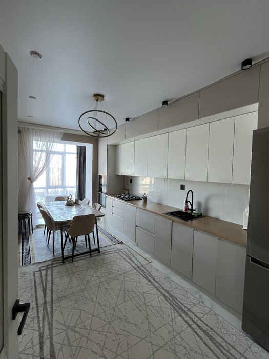 Продам квартиру Жк Байтерек