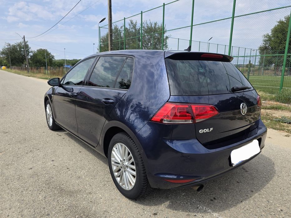 Volkswagen Golf 7 editia CUP