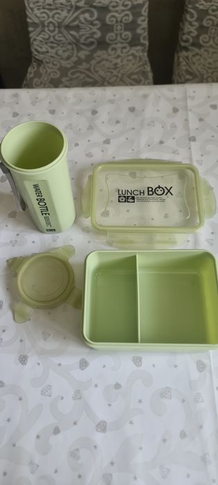 Продам ланч-бокс для еды