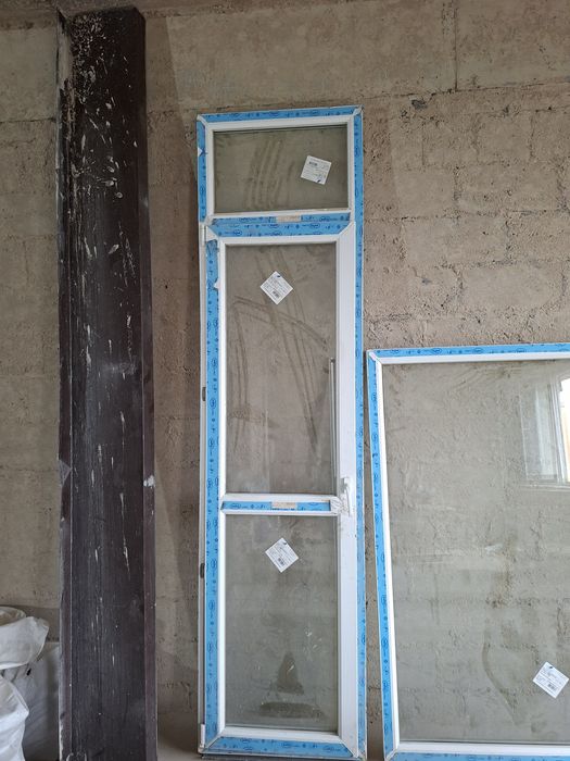 Продам пластиковые двери и окна