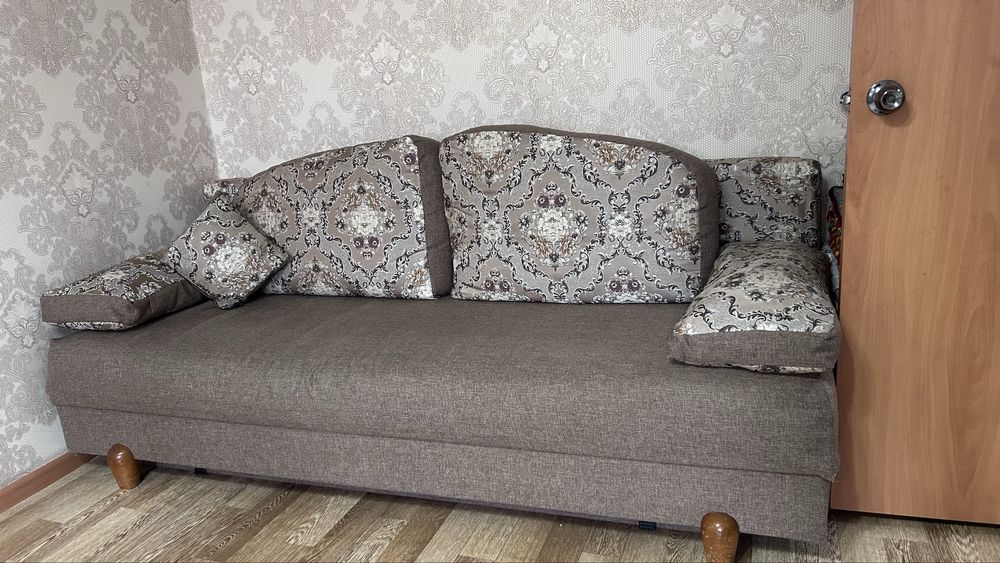 Продам отличную мебель для дома.