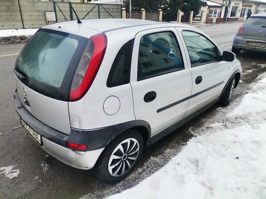Opel corsa 2005 benzină 1,4 înmatriculat ro perfect funcțional ok