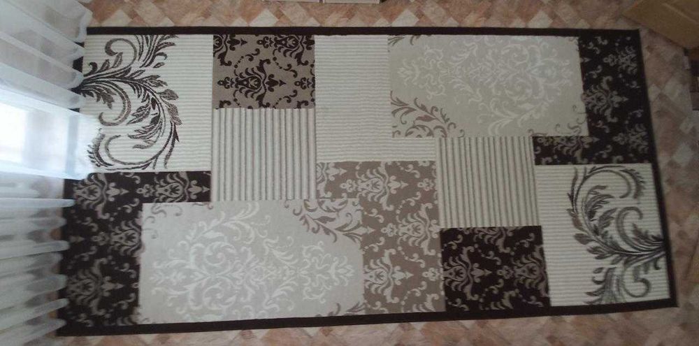 Продам ковер в хорошем состоянии