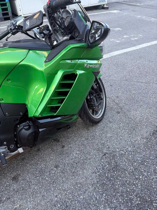 Kawasaki GTR 1400