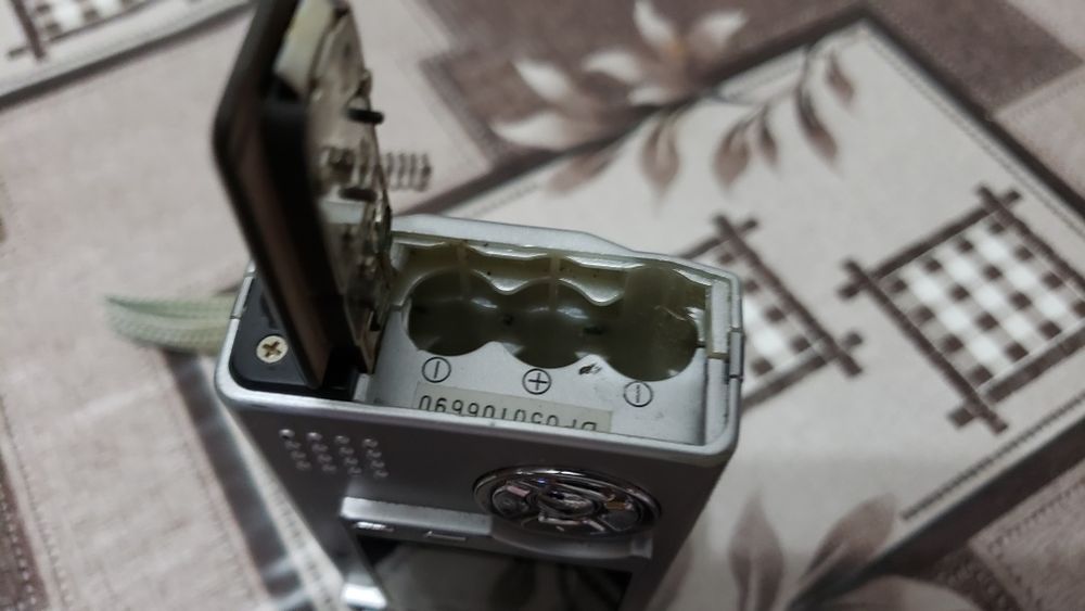 Дигитален апарат OlimpusFE389 8 MEGAPIXSELA 10X с мемори карта