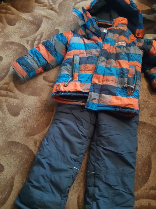 Продам зимний костюм
